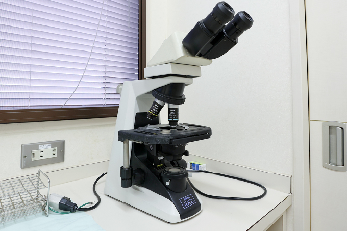 正立顕微鏡